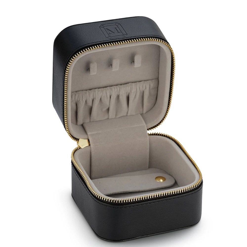 MATEO Black Jewelry Case